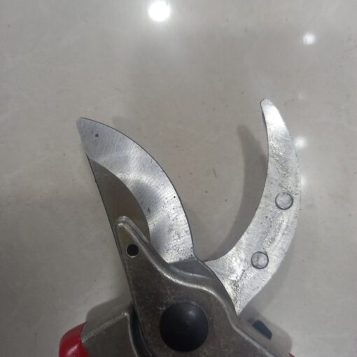 مقص تقليم النباتات والزهور – صناعة تايوانية عالية الجودة - الصورة 4