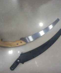 منشار يدوي منحني بمقبض خشبي